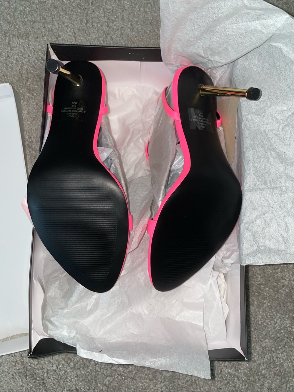Nine West Reina 3 Medium Pink
Open-Toe Ankle-Strap Heels - Picture 3 of 5